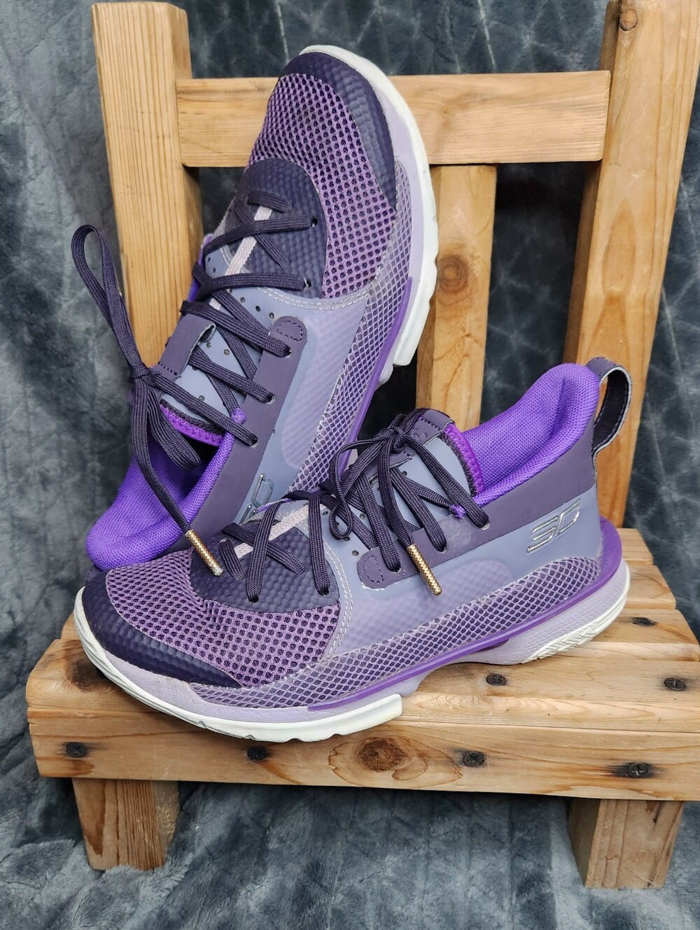 Under Armour Curry 7 GS International Womens Day 3.5Y Shoes Youth Purple